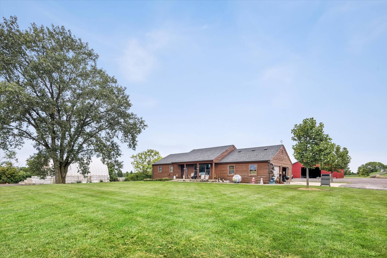 1451 Johnson RD, Oswego, IL 60543