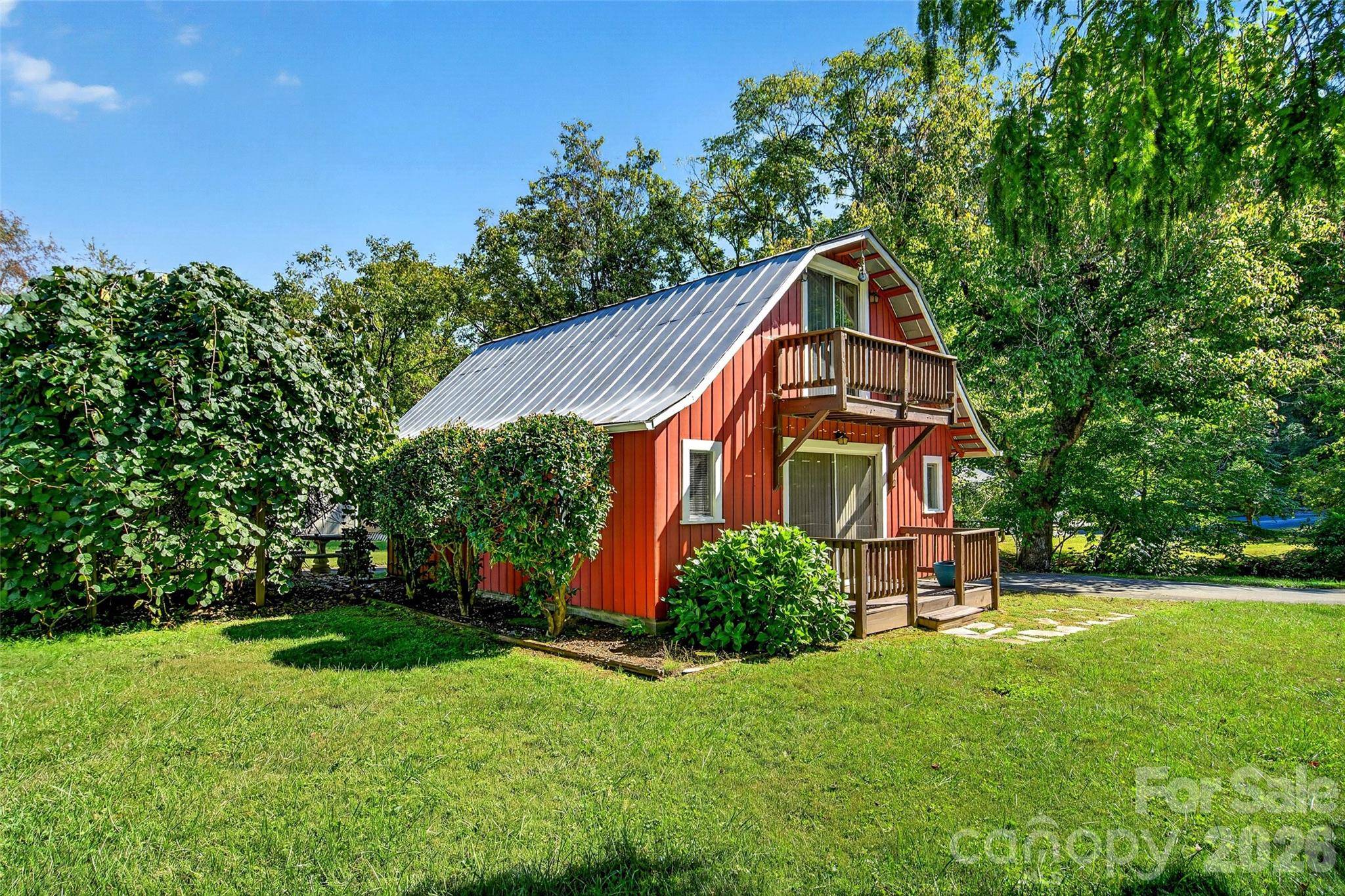 606 Rutherford RD, Marion, NC 28752