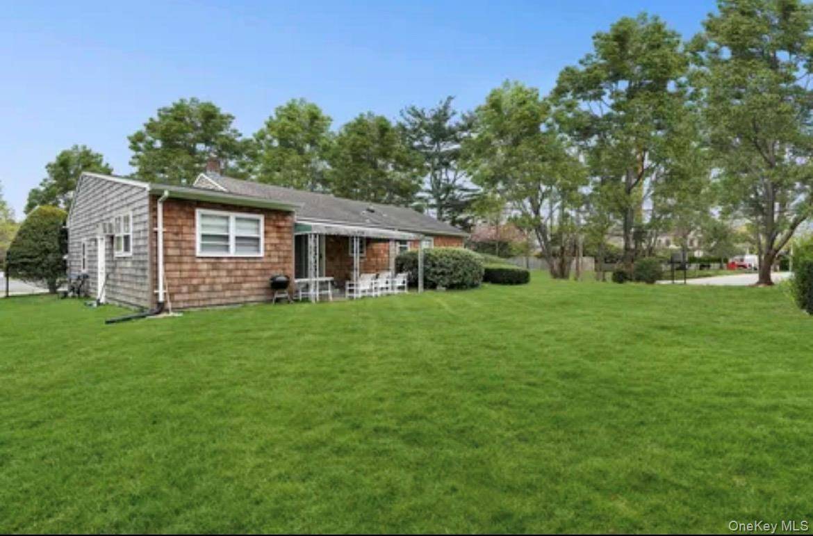 1 Boxwood ST, East Hampton, NY 11937