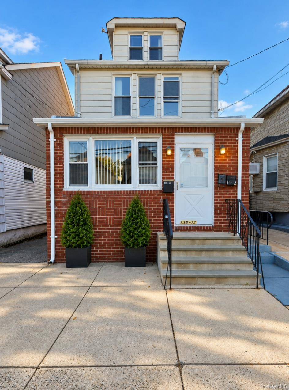 138-12 Whitelaw ST, Ozone Park, NY 11417