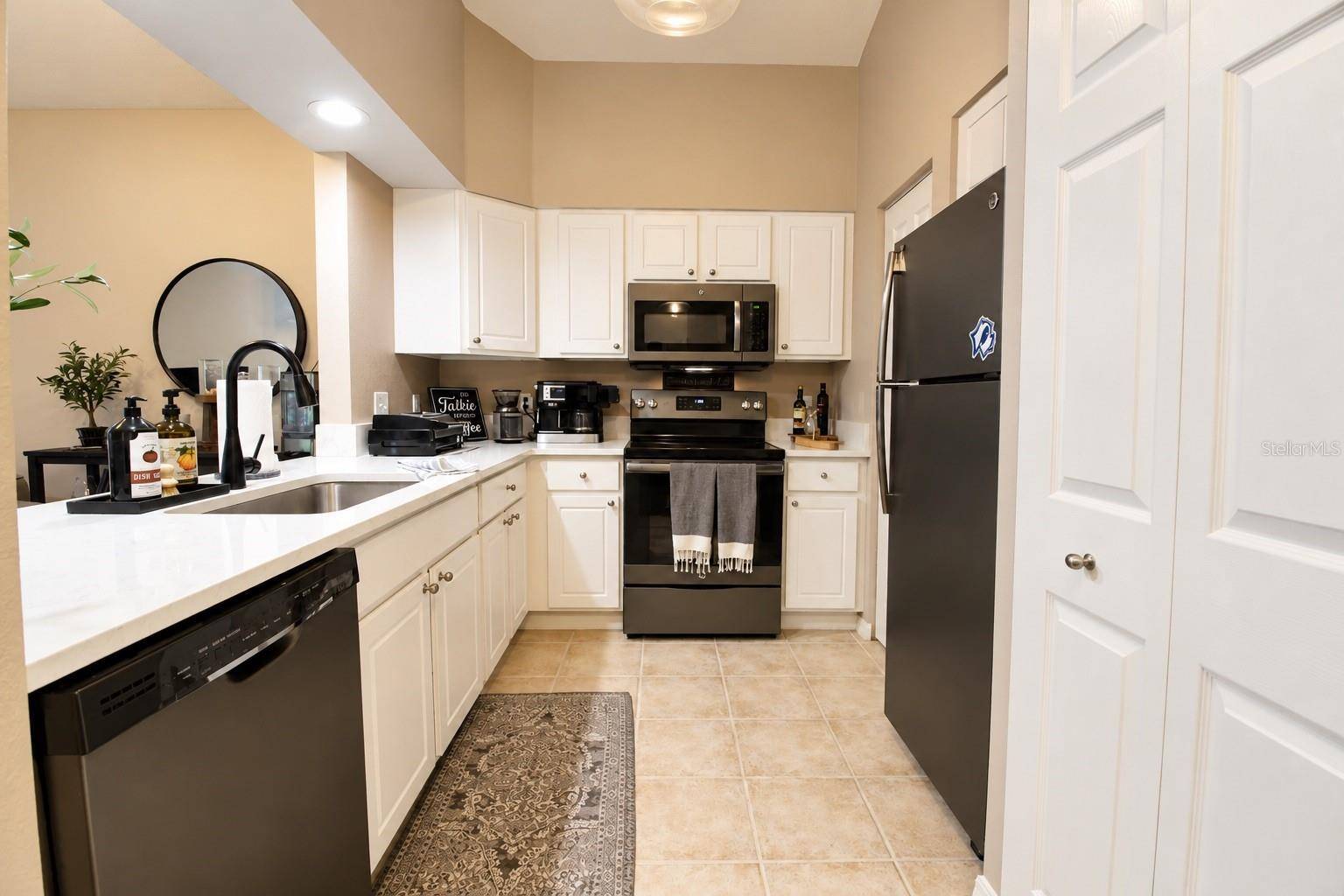 9124 SW 51 RD #B 303, Gainesville, FL 32608