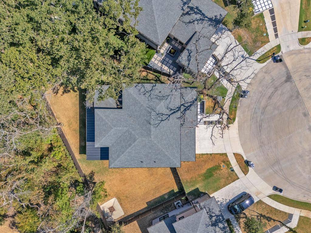 3059 Tall Oaks Court, Corinth, TX 76210