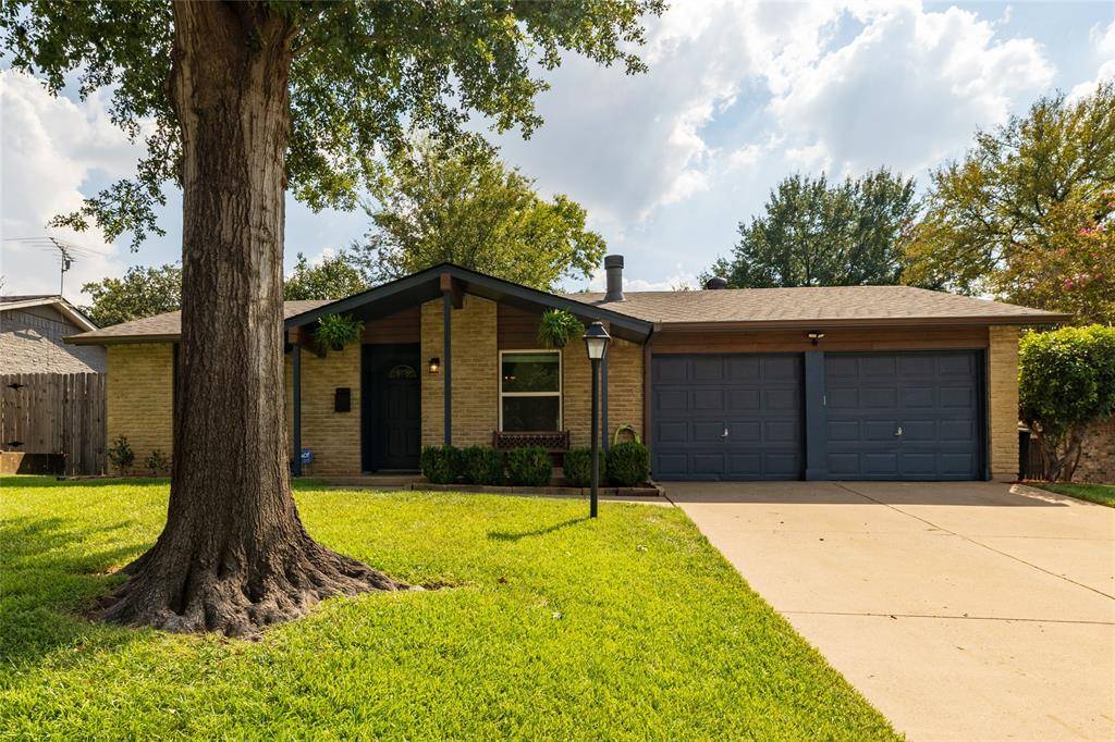 713 Shelmar Drive, Euless, TX 76039