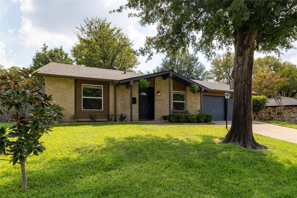 713 Shelmar Drive, Euless, TX 76039