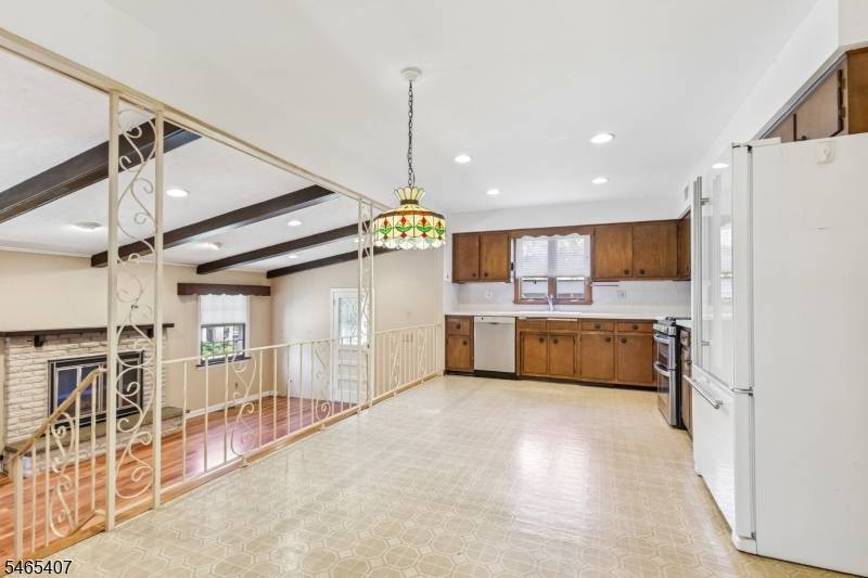 25 Wardle Ave, Berkeley Heights Twp., NJ 07922