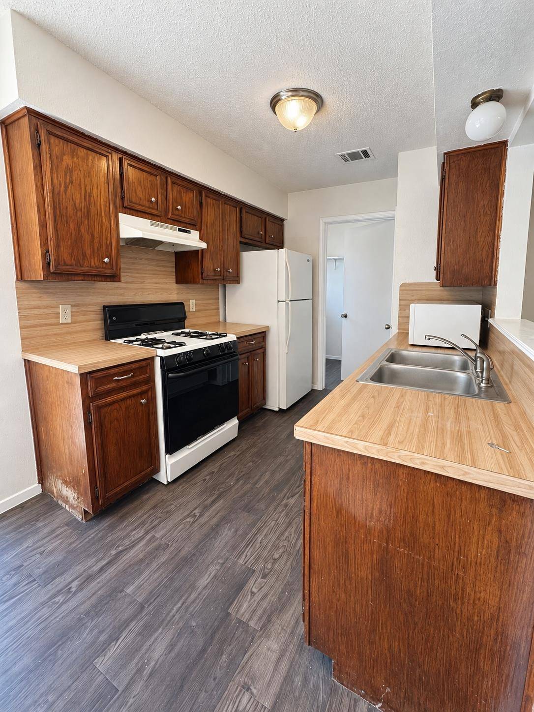 3515 Rollingway CV #B, Round Rock, TX 78681