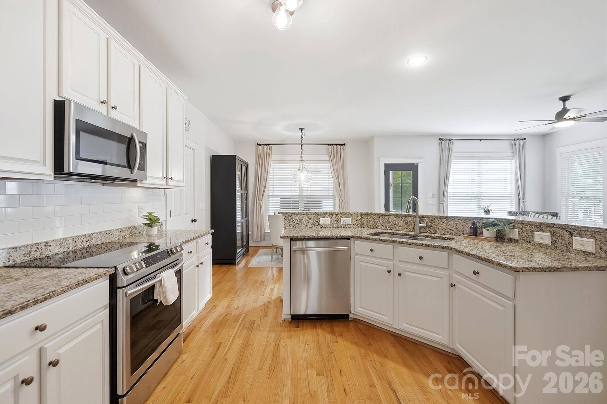 7337 Cascading Pines DR, Tega Cay, SC 29708