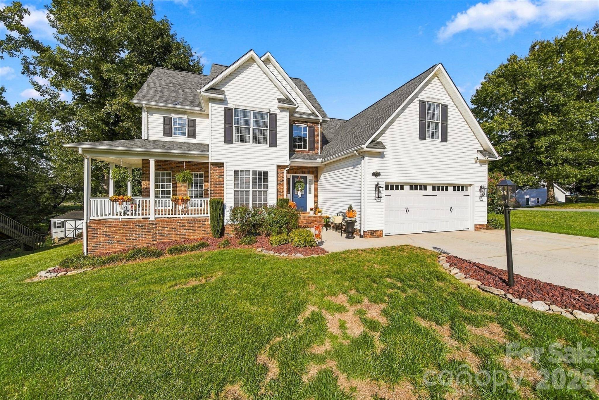 2741 25th ST NE, Hickory, NC 28601