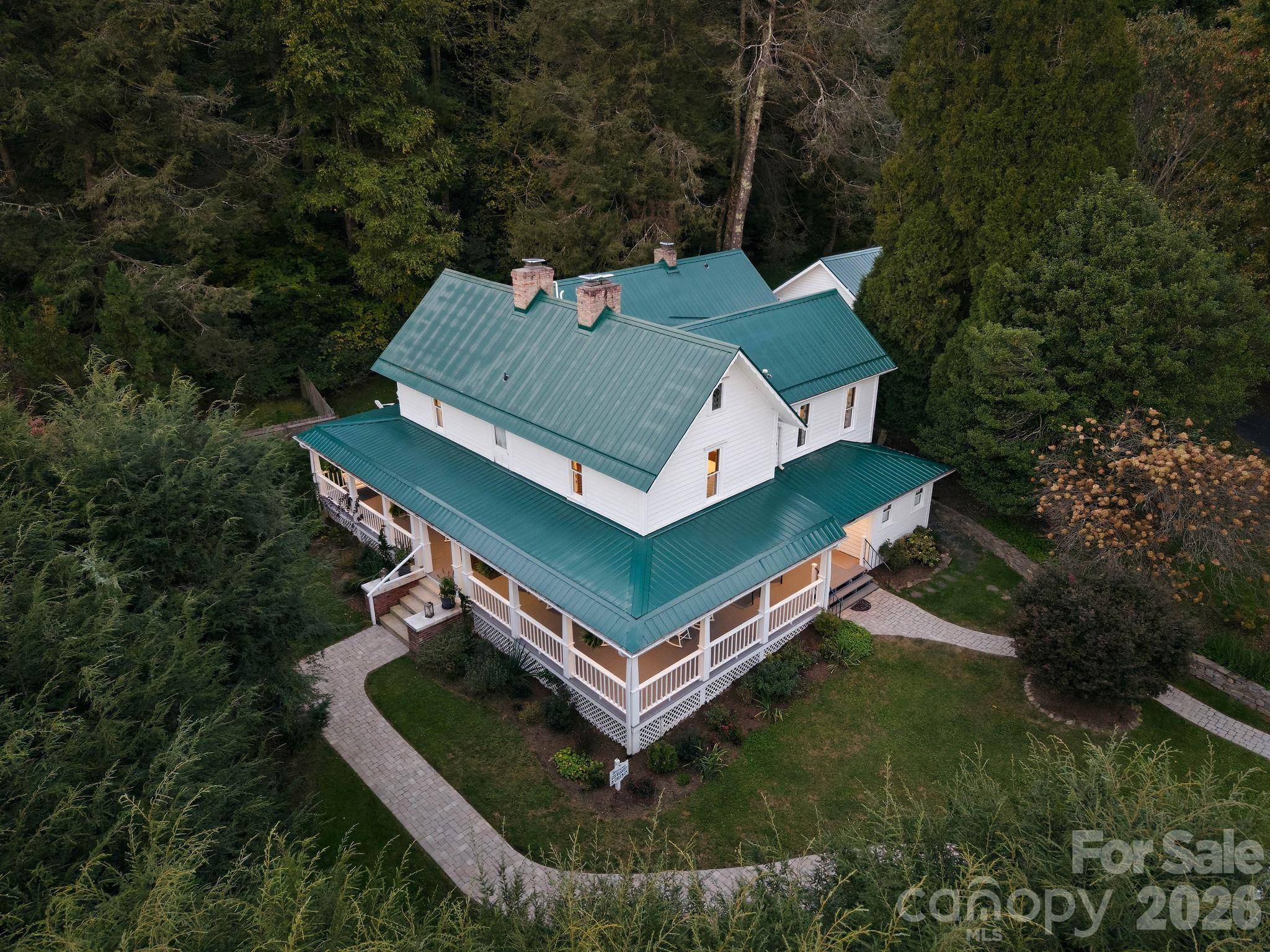404 Old Bristol RD, Boone, NC 28607
