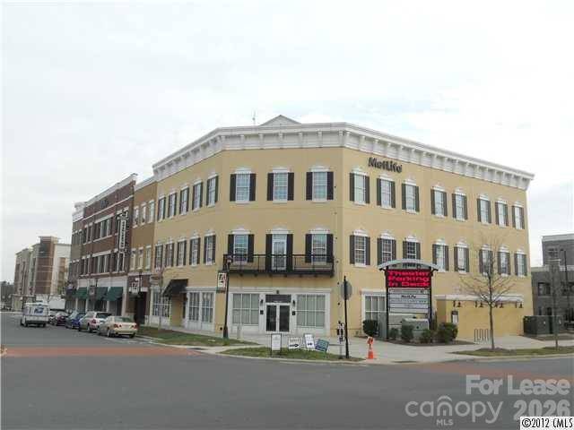 2034 Ayrsley Town BLVD #B, Charlotte, NC 28273