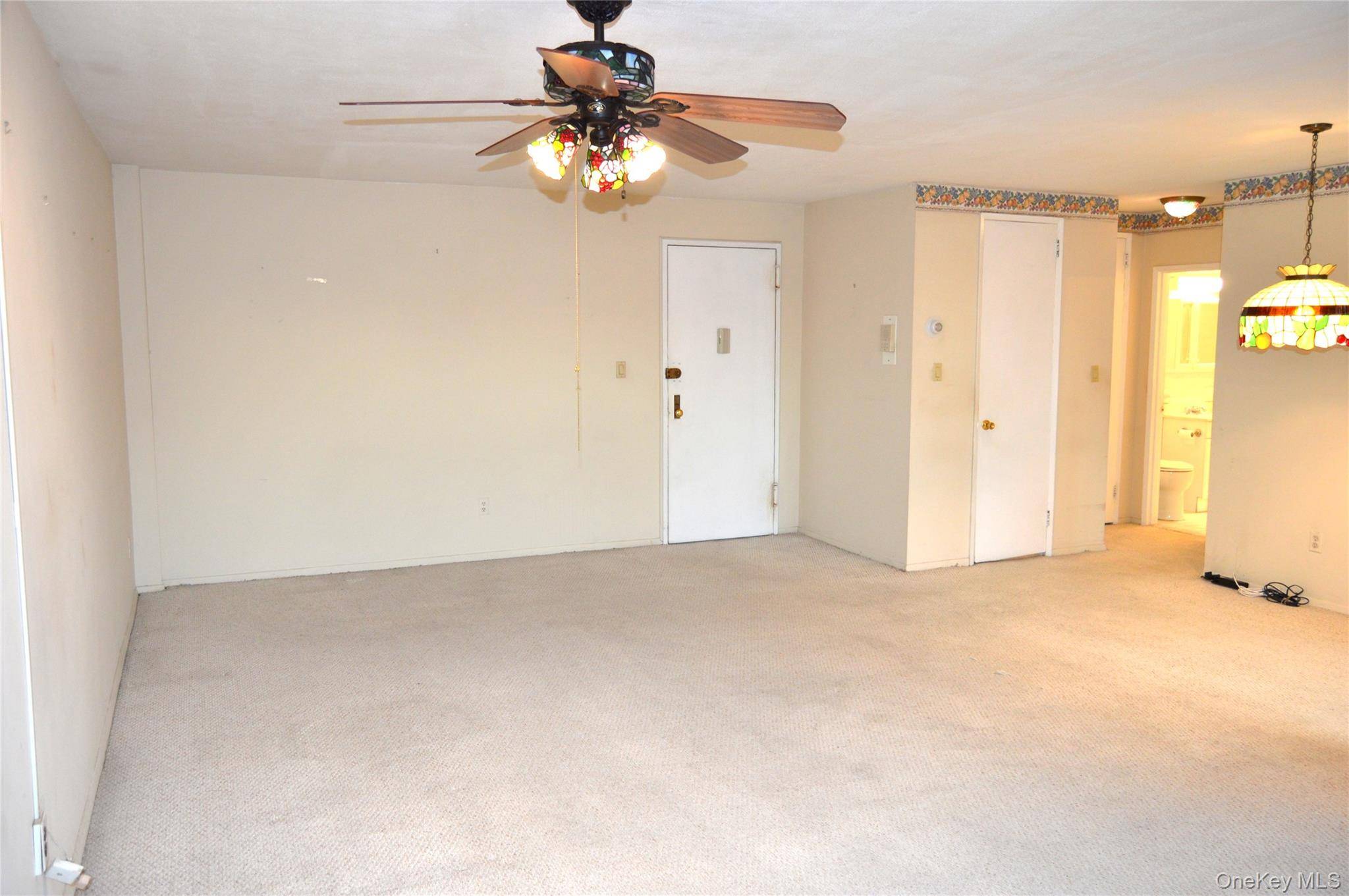 75 Noble ST #221, Lynbrook, NY 11563