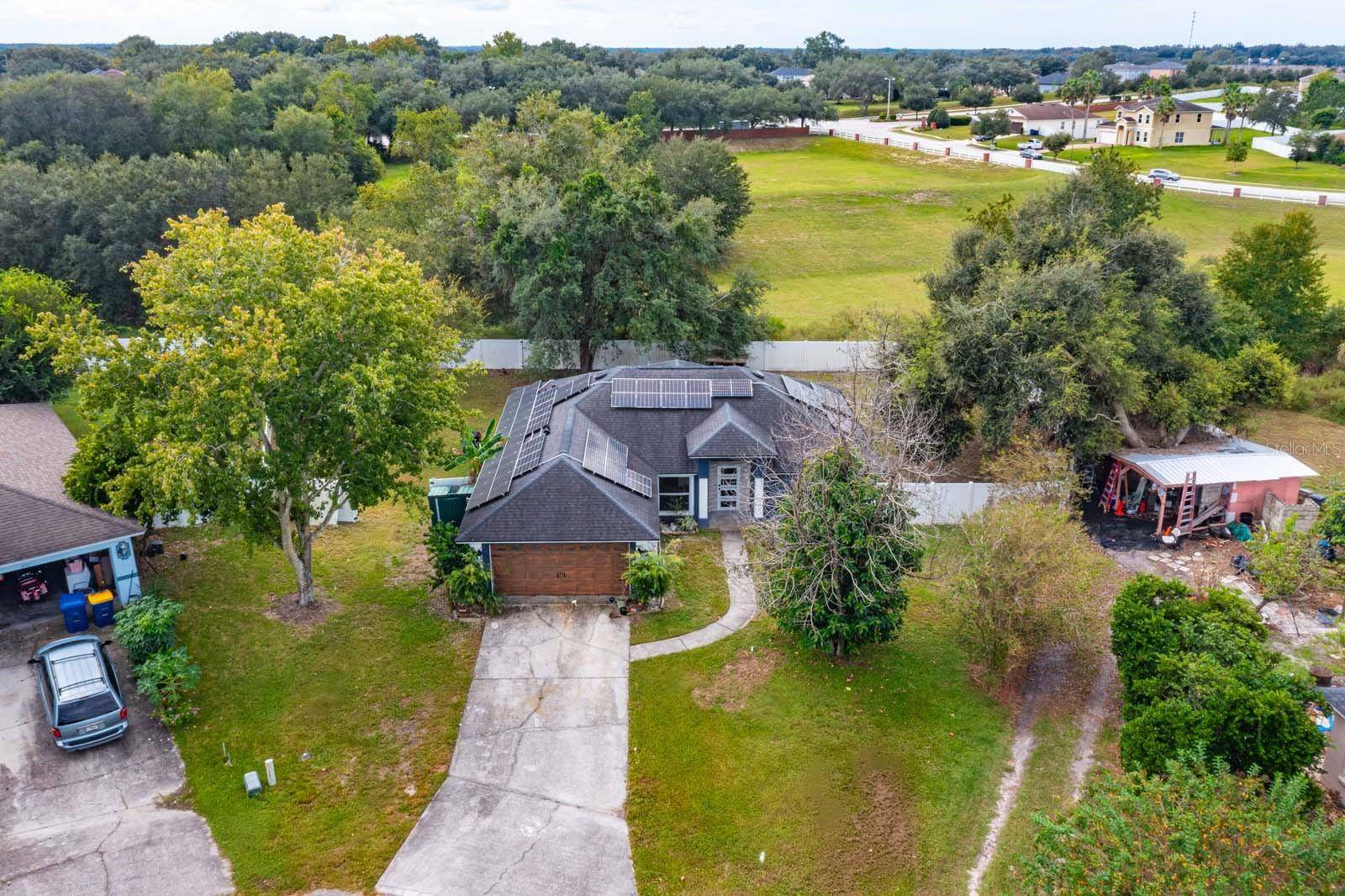 3905 WHISPERING PINE CT, Mascotte, FL 34753
