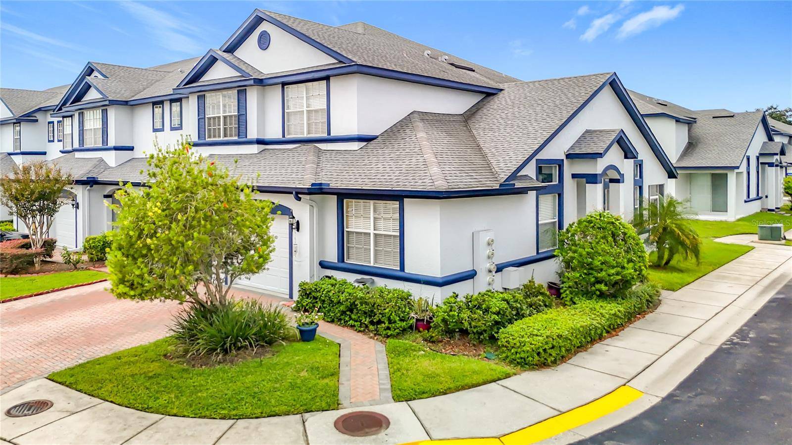 1203 SUMMERGATE DR, Valrico, FL 33594