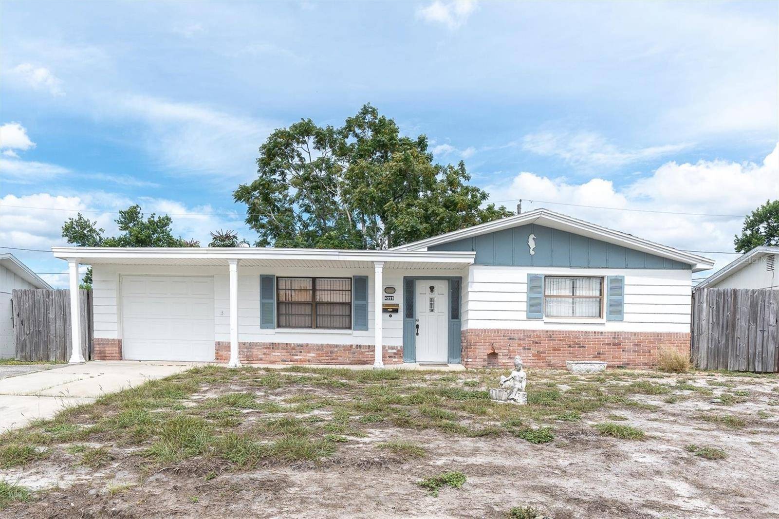 4223 MOOG RD, Holiday, FL 34691