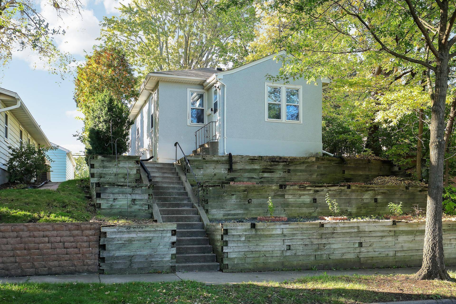 1322 Reaney AVE, Saint Paul, MN 55106