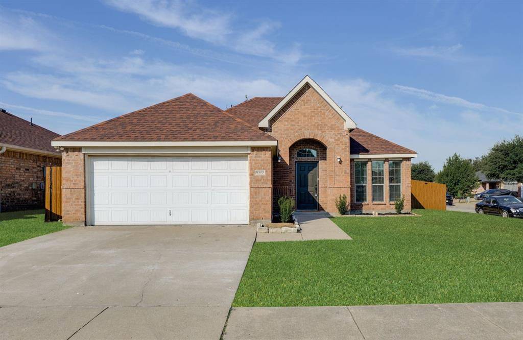 9300 Rhoni Court, Fort Worth, TX 76140
