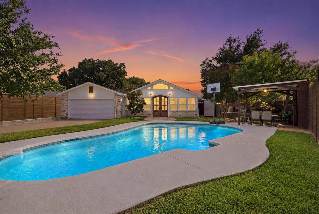 5037 Blue Glen Drive, The Colony, TX 75056
