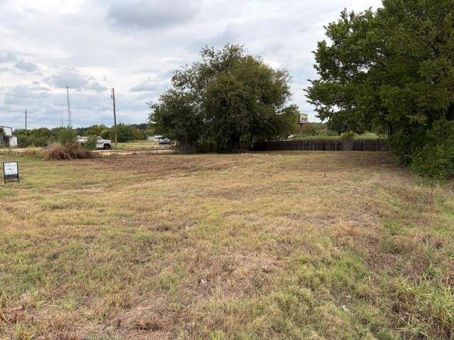 800 S Parkway Drive, Alvarado, TX 76009