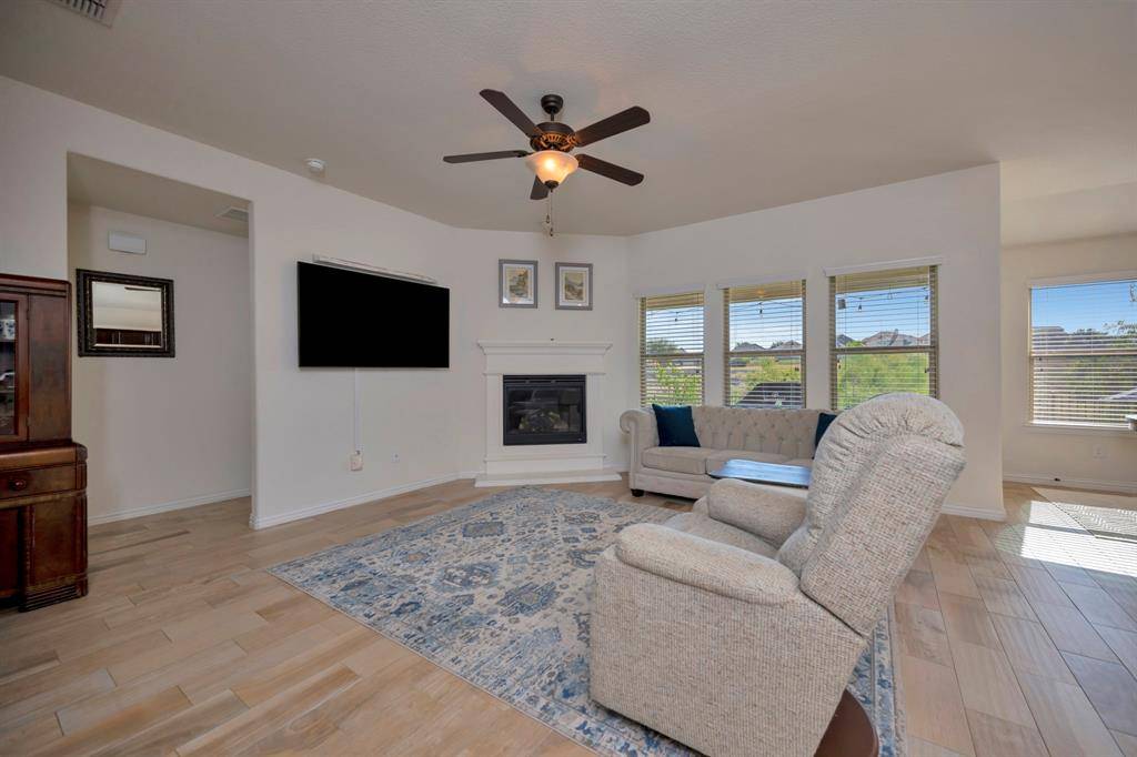 8457 Sweet Flag Lane, Fort Worth, TX 76123