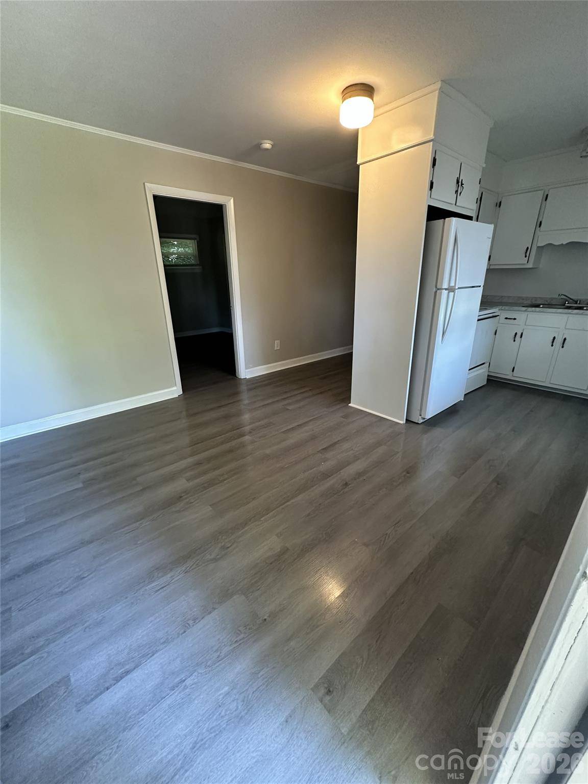 435 Arlington CIR #F, Lenoir, NC 28645