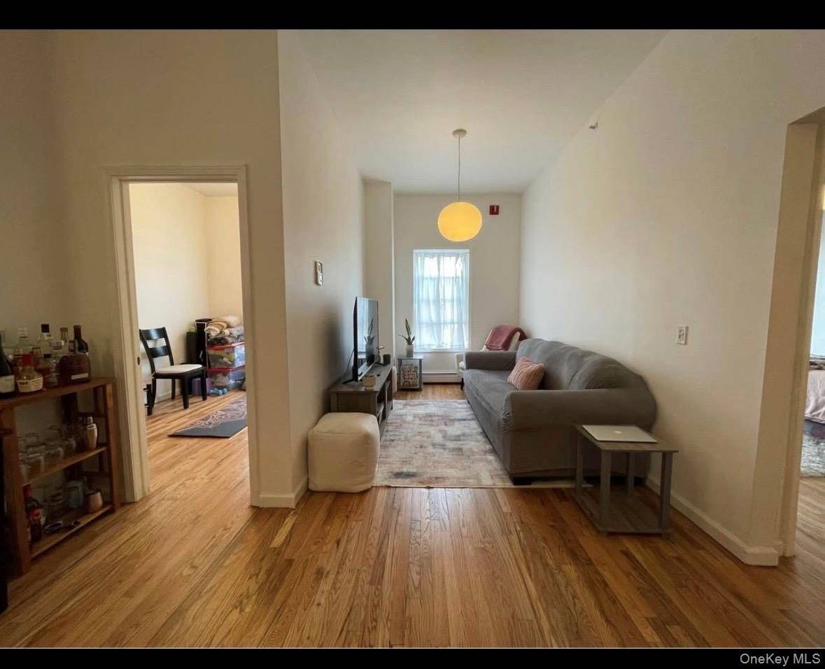 484 Main ST, Beacon, NY 12508