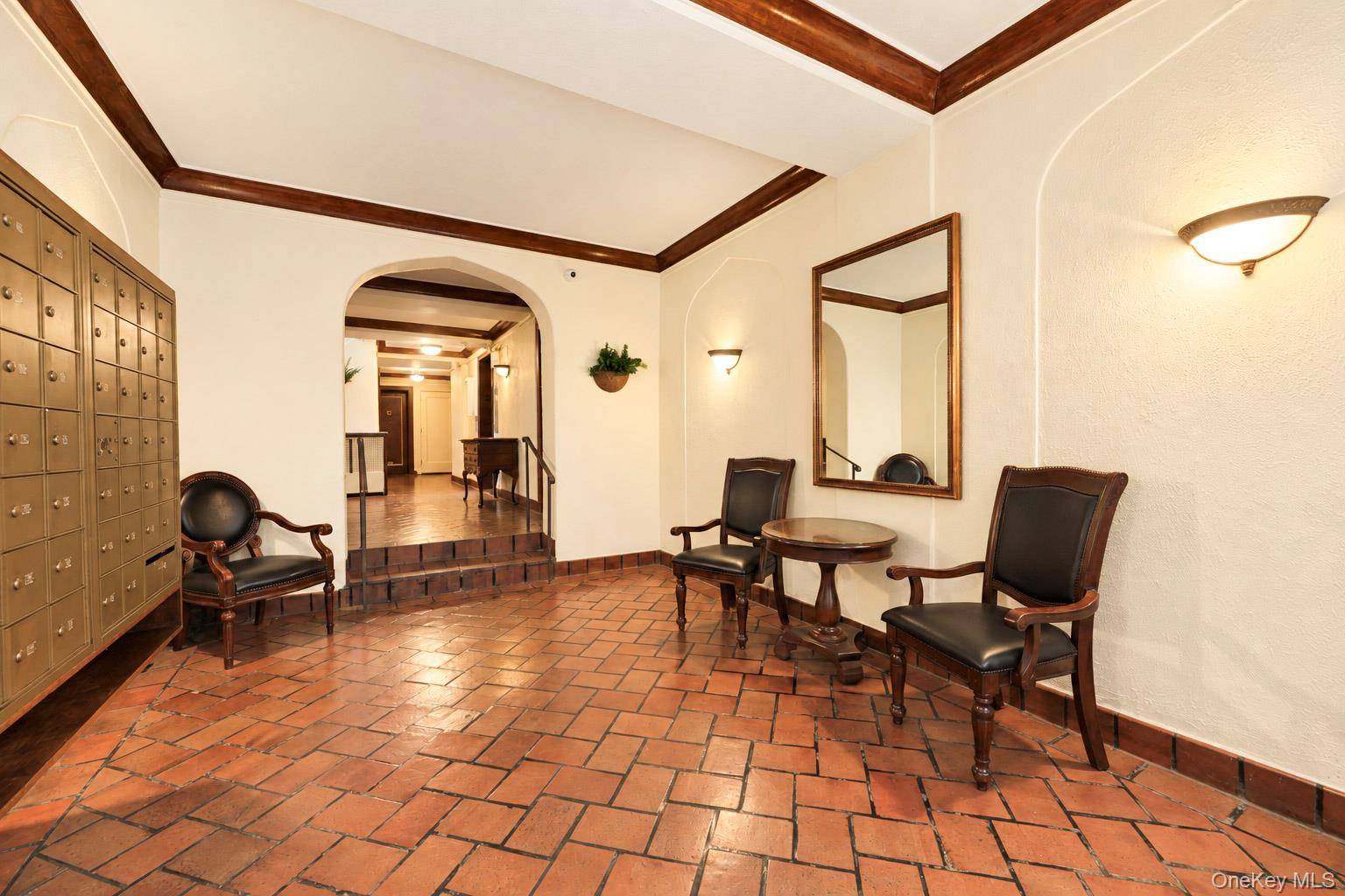 100 Parkway RD #4C, Bronxville, NY 10708