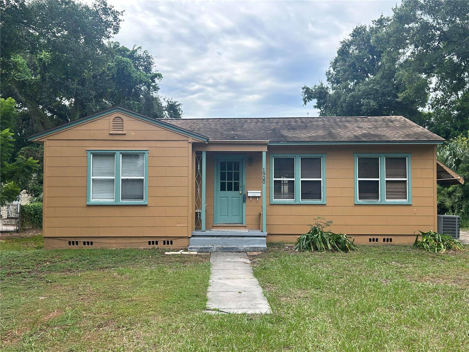 1920 23RD AVE N, St Petersburg, FL 33713