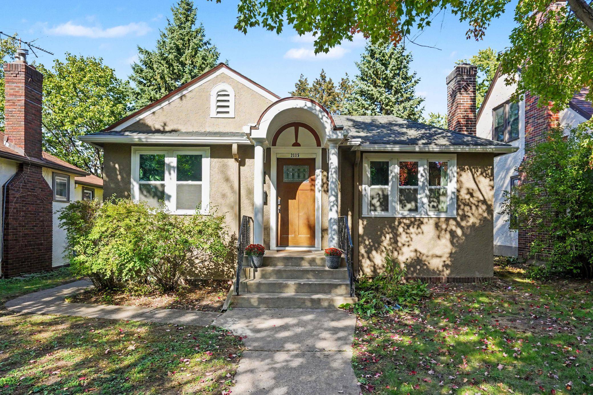 2115 Palace AVE, Saint Paul, MN 55105