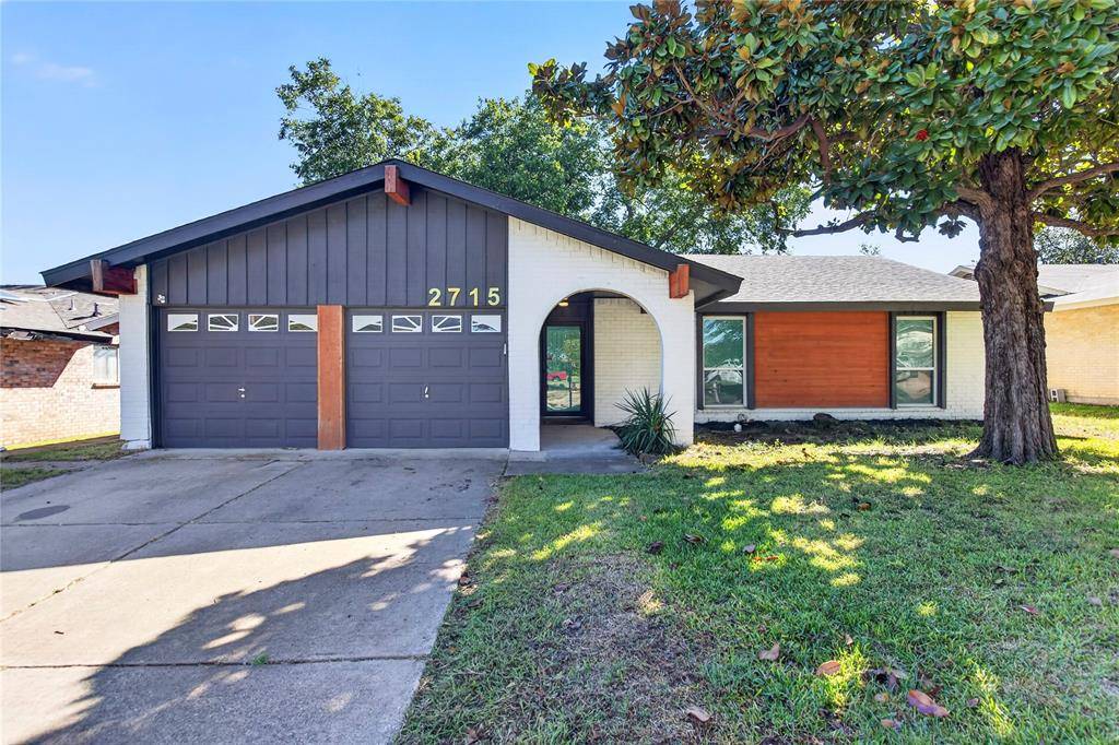 2715 Barrington Place, Arlington, TX 76014