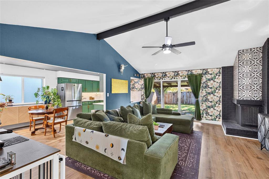 2715 Barrington Place, Arlington, TX 76014