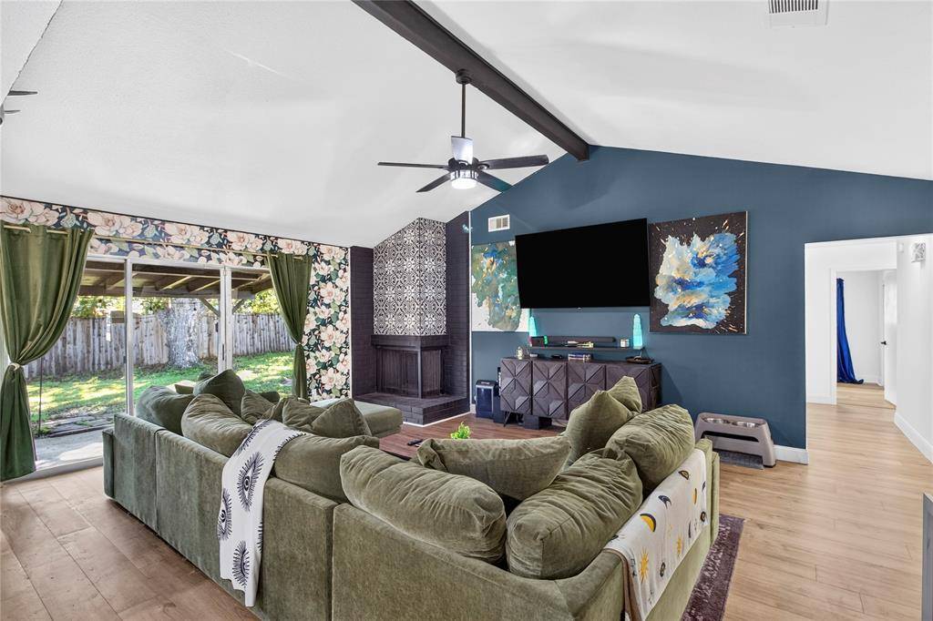 2715 Barrington Place, Arlington, TX 76014
