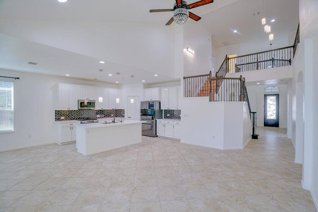 2509 Etta May LN, Leander, TX 78641