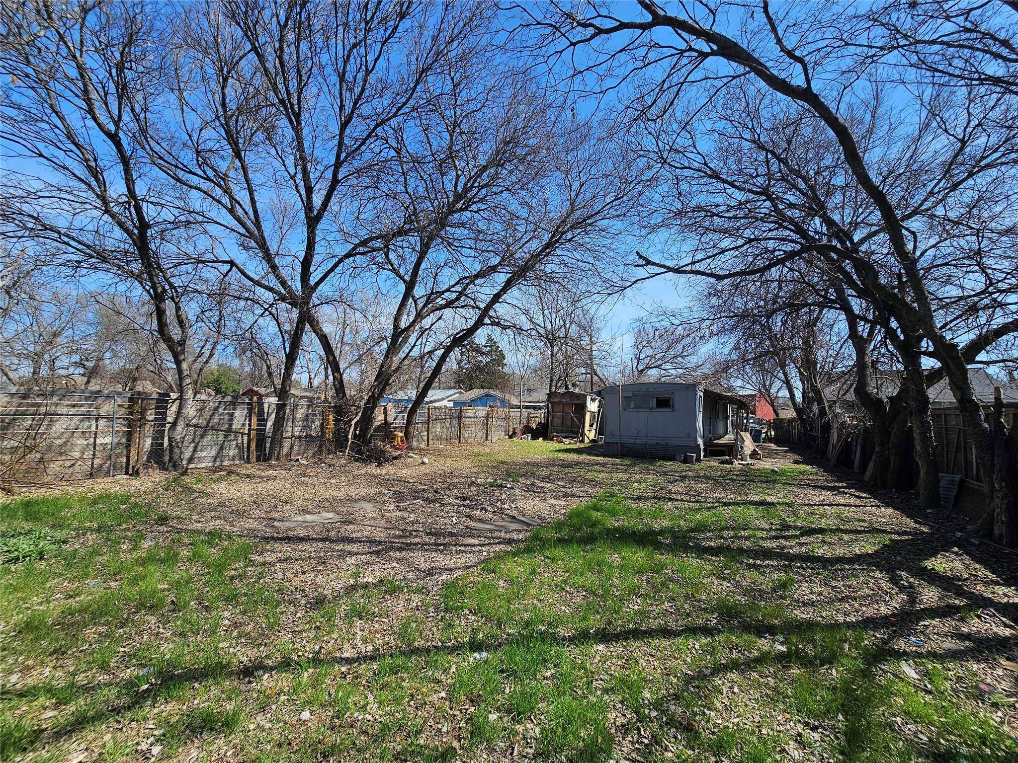 516 Montopolis DR, Austin, TX 78741
