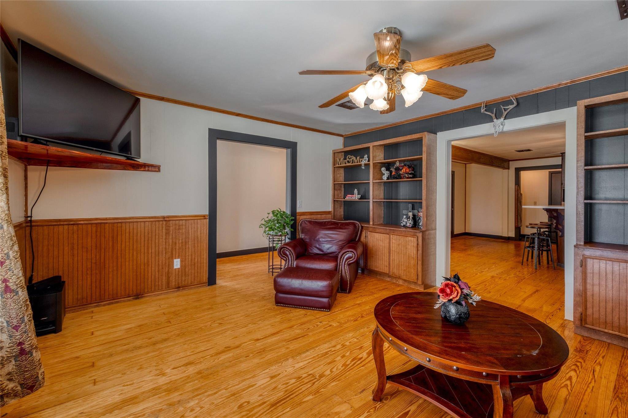 Address not disclosed, Ellinger, TX 78938