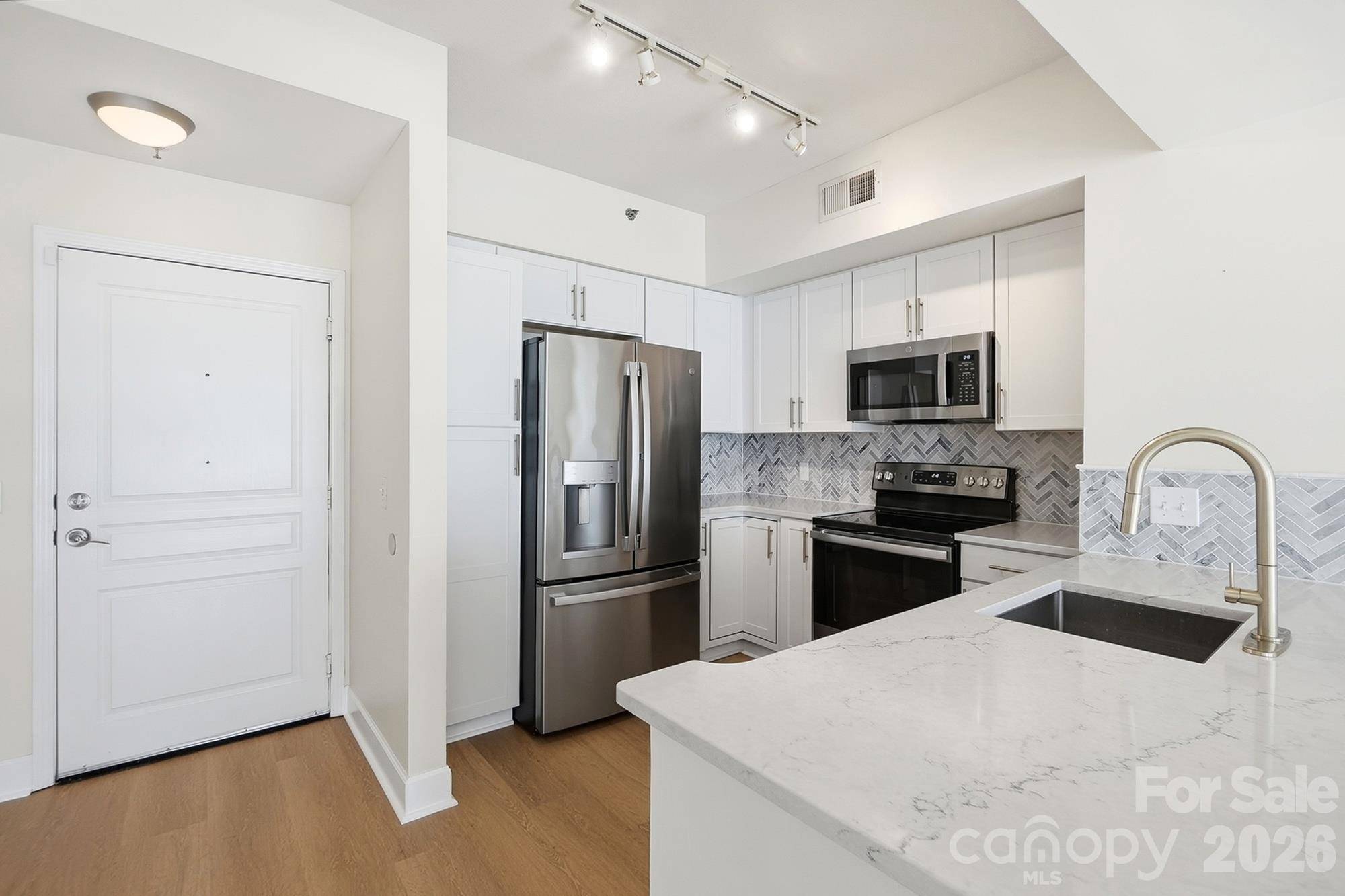 1315 East BLVD #411, Charlotte, NC 28203