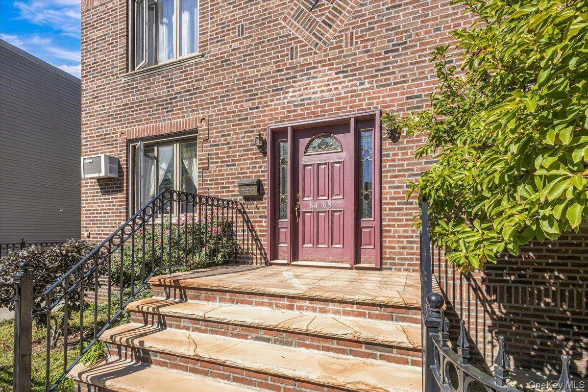 6409 Catalpa AVE, Ridgewood, NY 11385