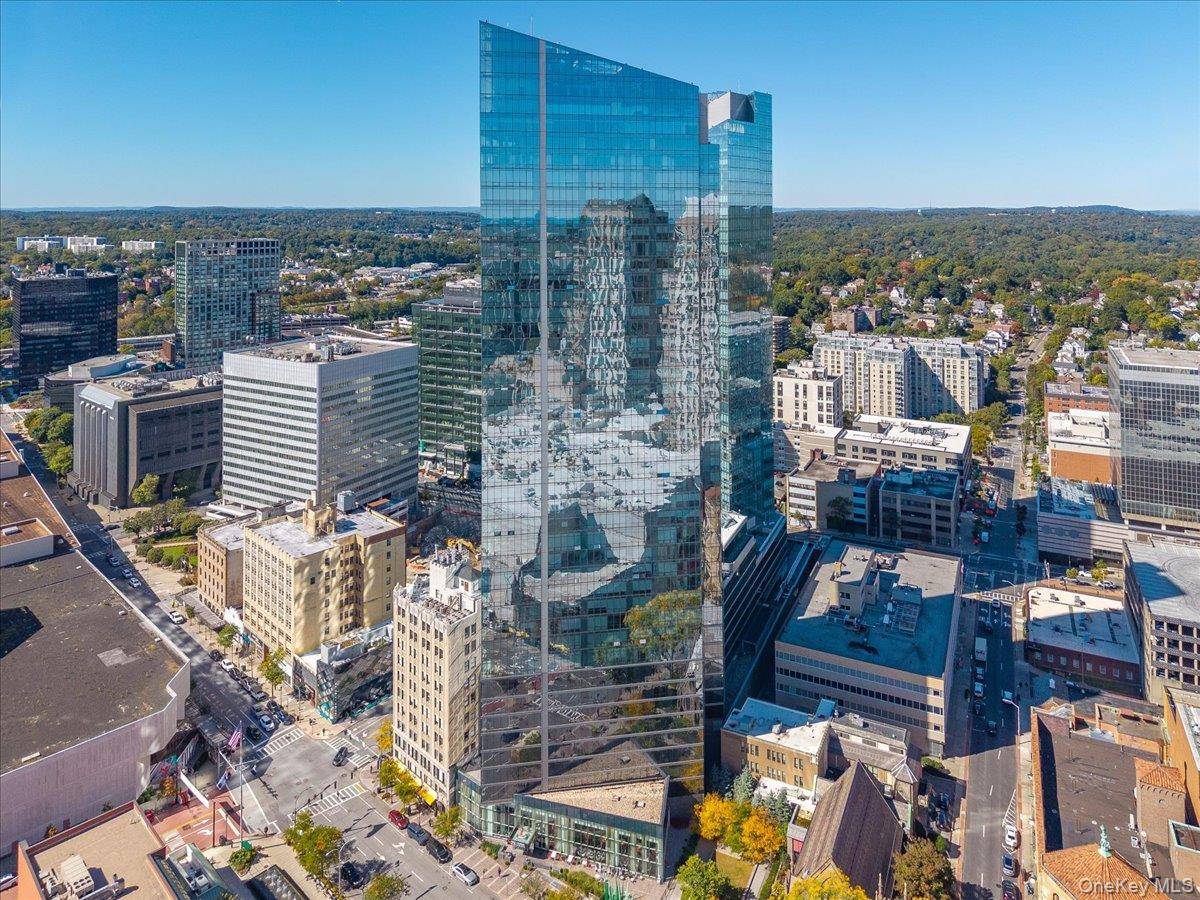 1 Renaissance SQ #23C, White Plains, NY 10601