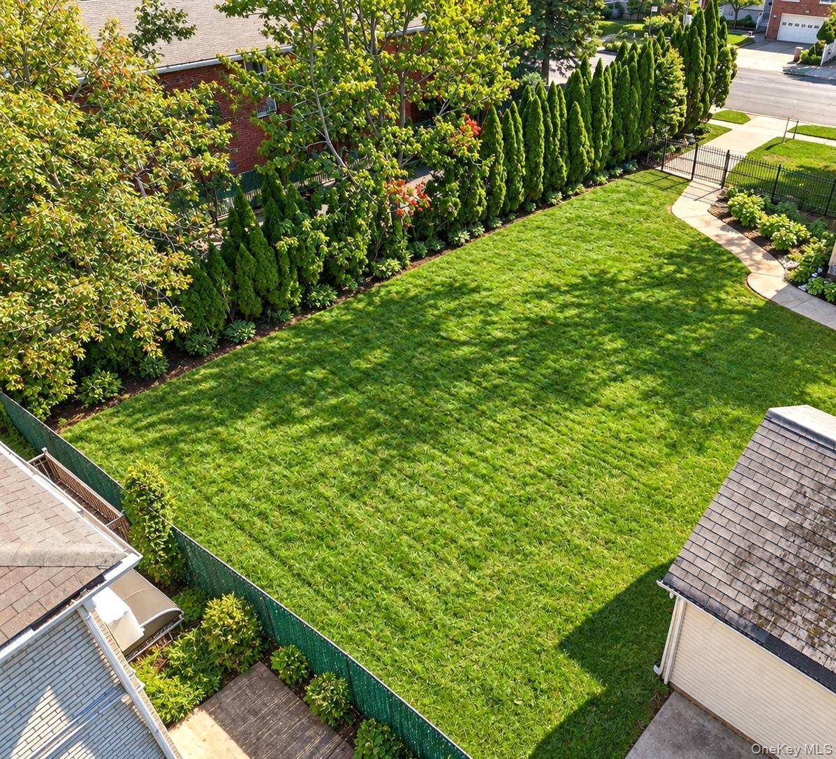 146-43 Bayside AVE, Flushing, NY 11354