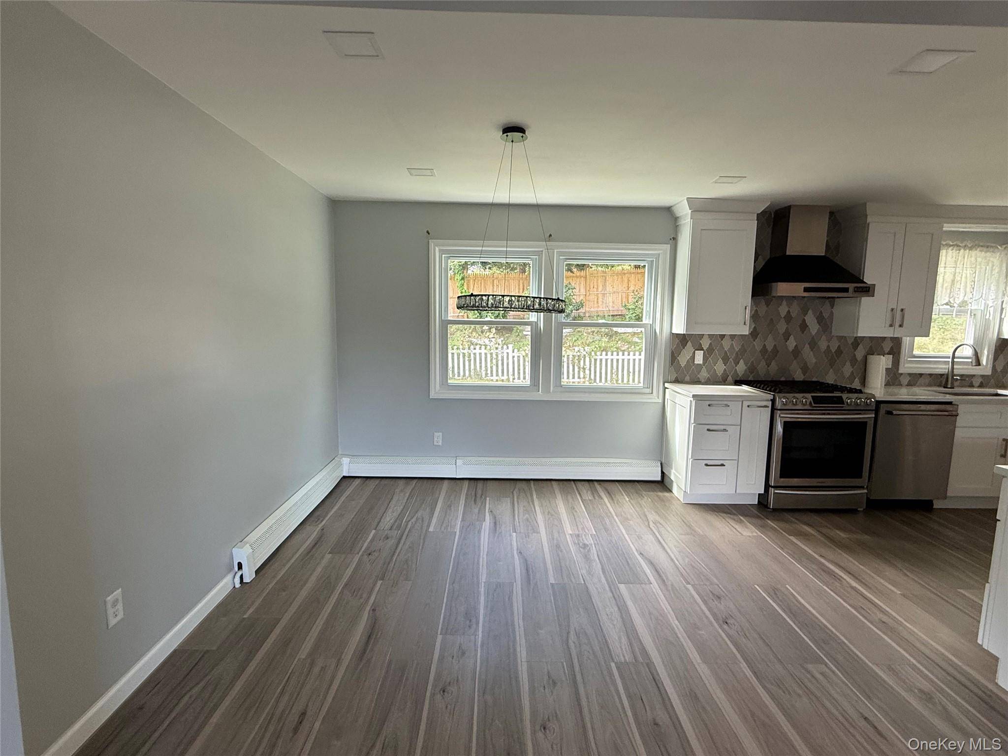 3123 Douglas DR, Yorktown Heights, NY 10598