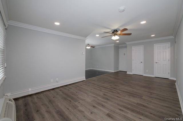 37 Elliot PL #37-8B, Smithtown, NY 11787