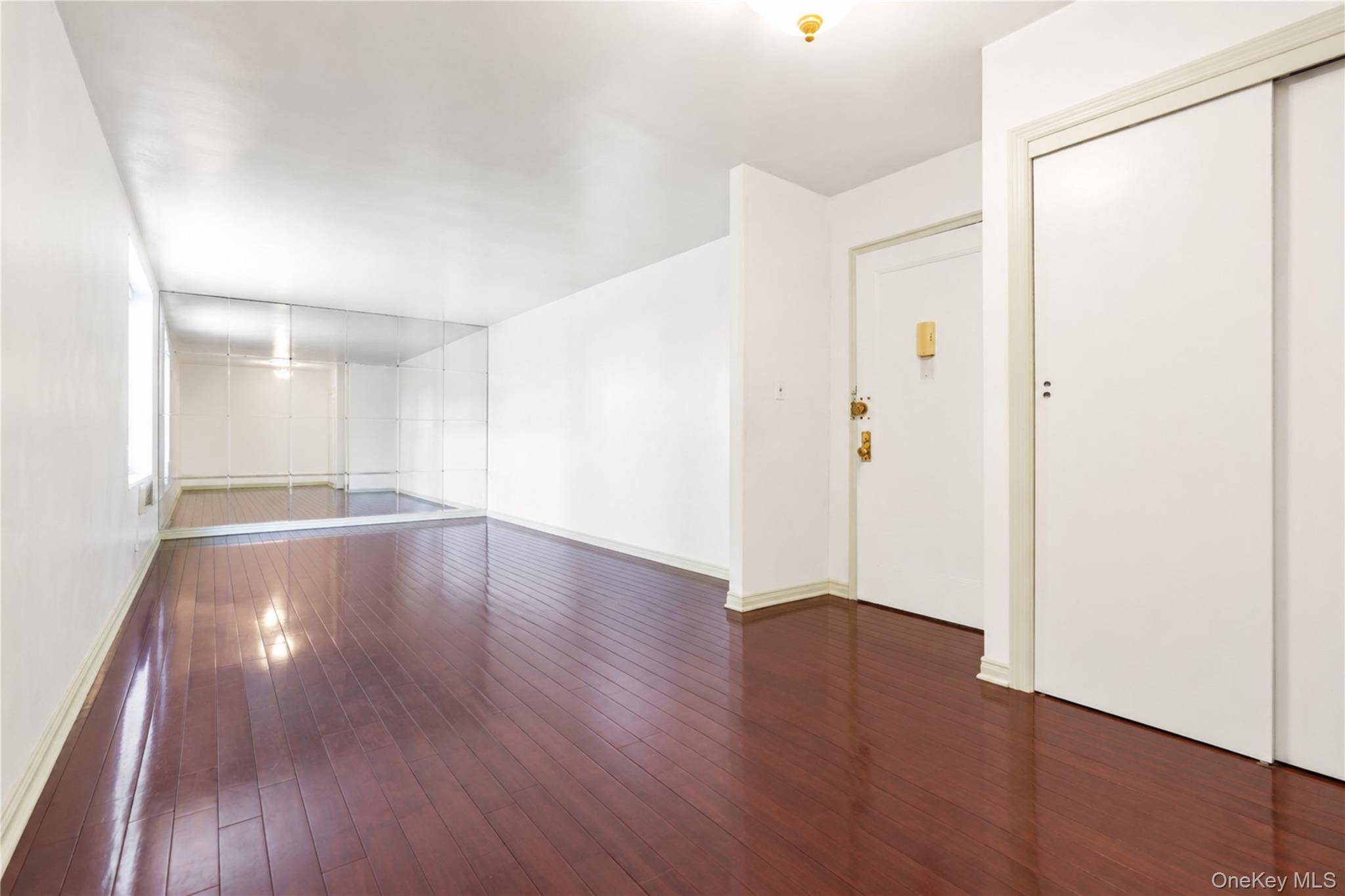 27-05 Parsons BLVD #6F, Flushing, NY 11354