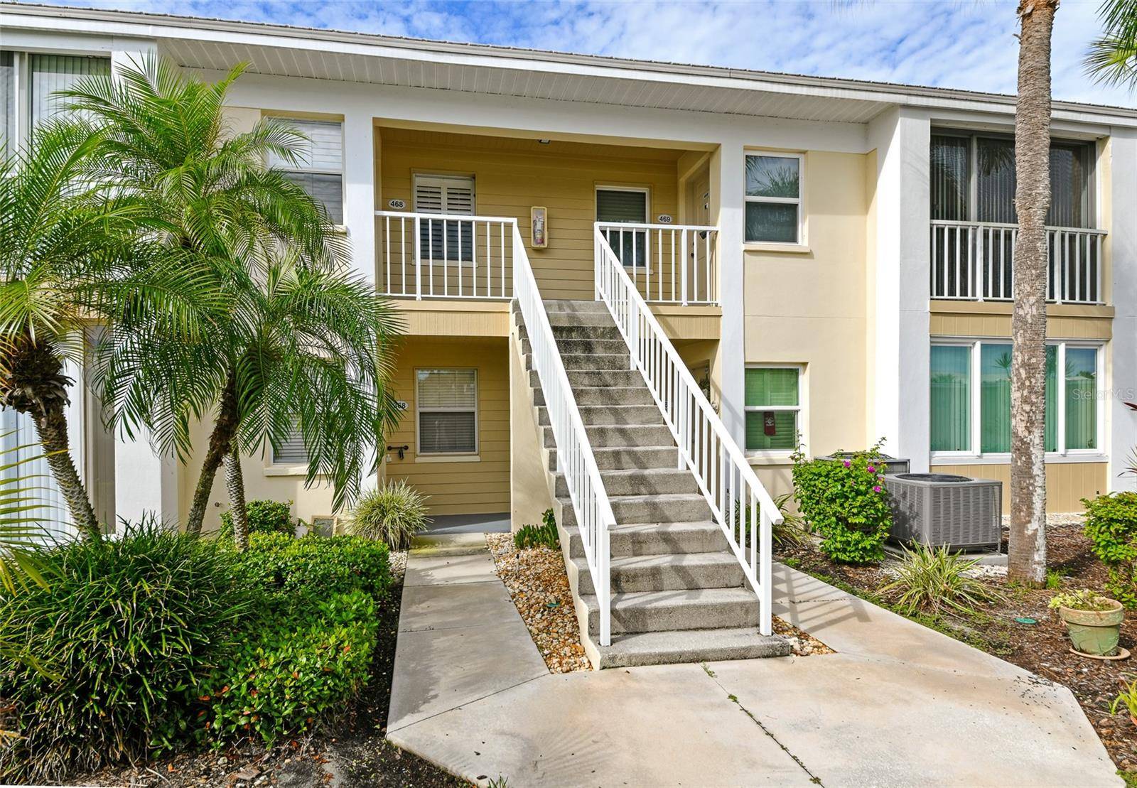 421 CERROMAR TER #469, Venice, FL 34293