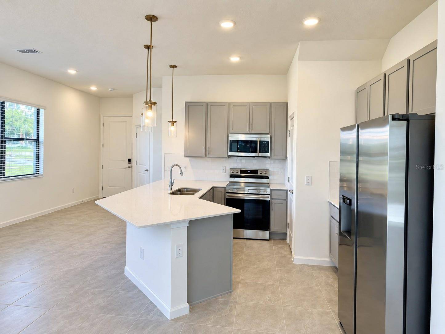 10592 EBB TIDE LANE, Orlando, FL 32821