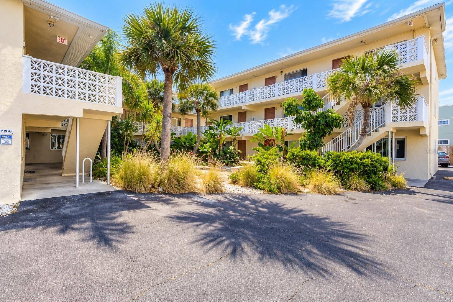 102 S PENINSULA DR #100, Daytona Beach, FL 32118