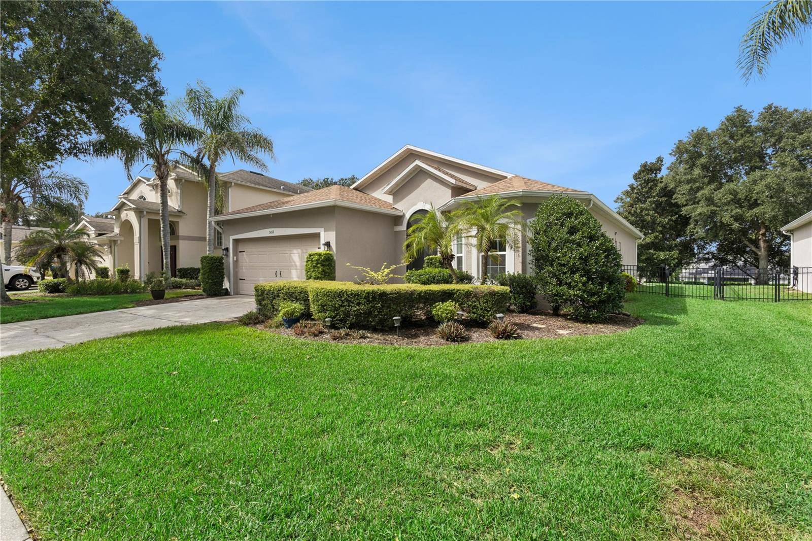 5018 TEMPIC DR, Mount Dora, FL 32757