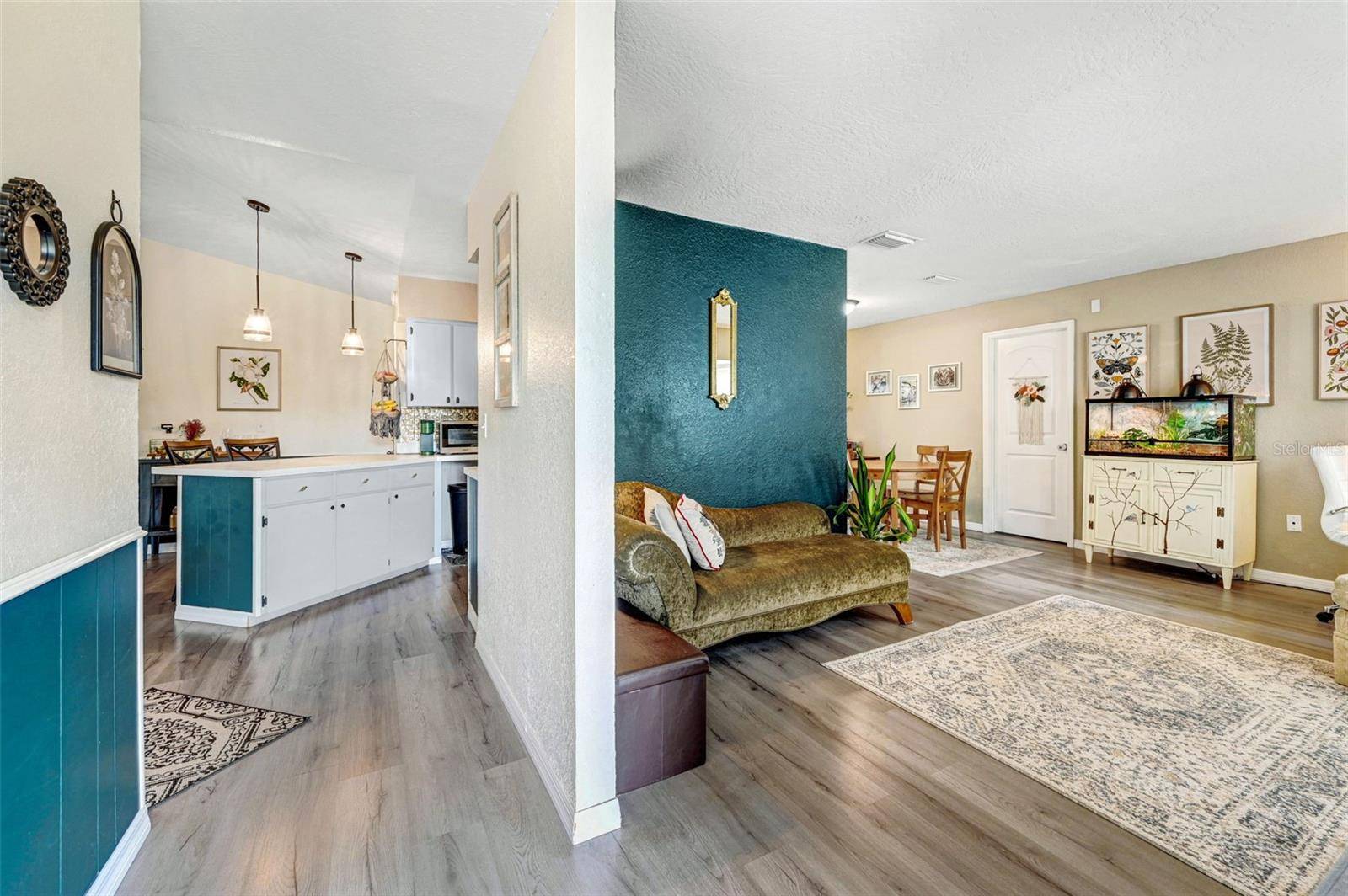 1079 WHITEHURST RD SW, Palm Bay, FL 32908