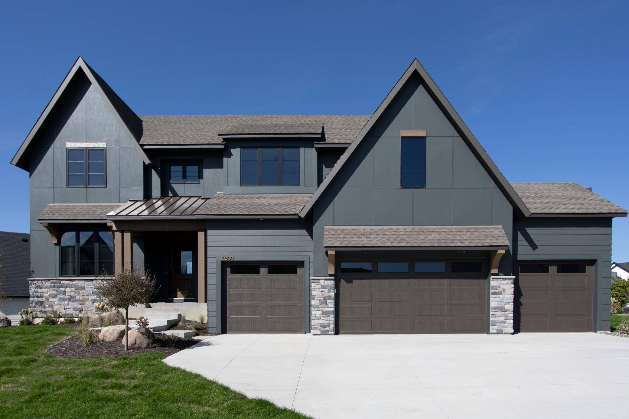 16500 64th AVE N, Maple Grove, MN 55311