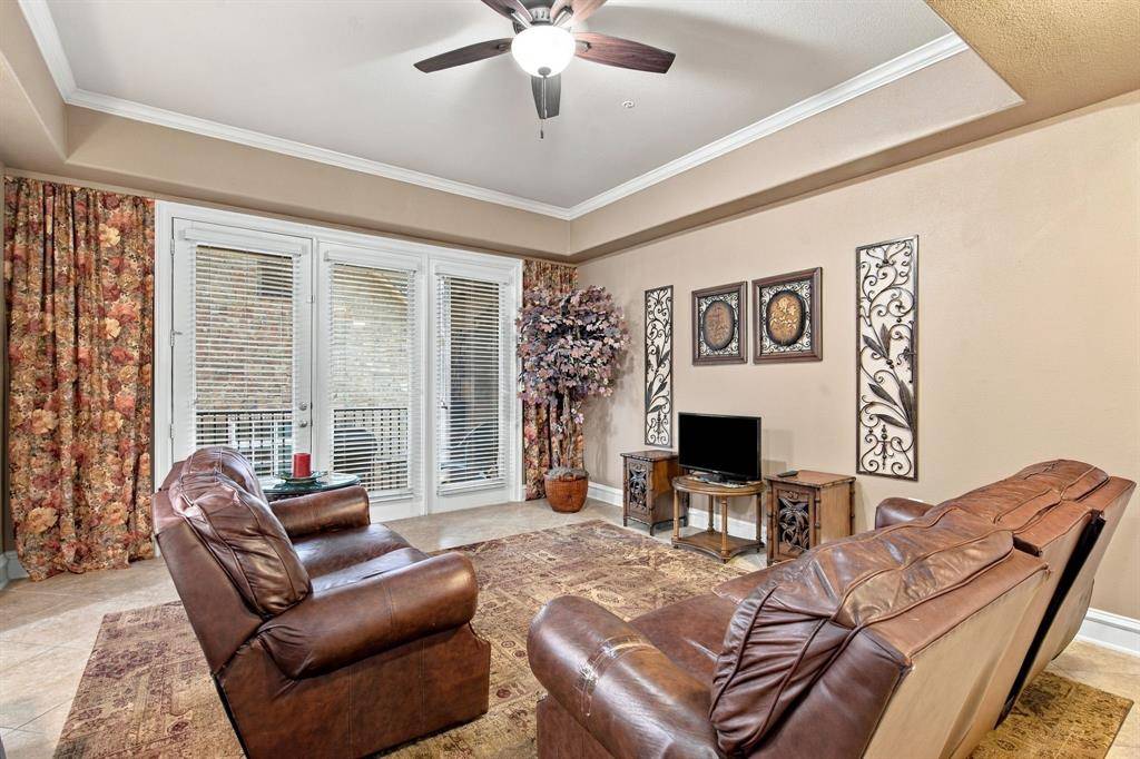 301 Watermere Drive #319, Southlake, TX 76092