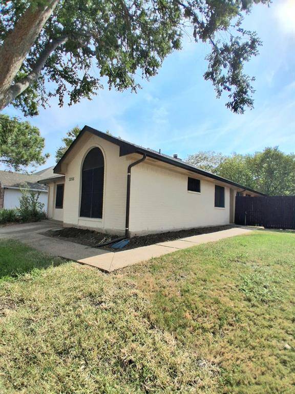 3208 Poplar Springs Lane, Dallas, TX 75227