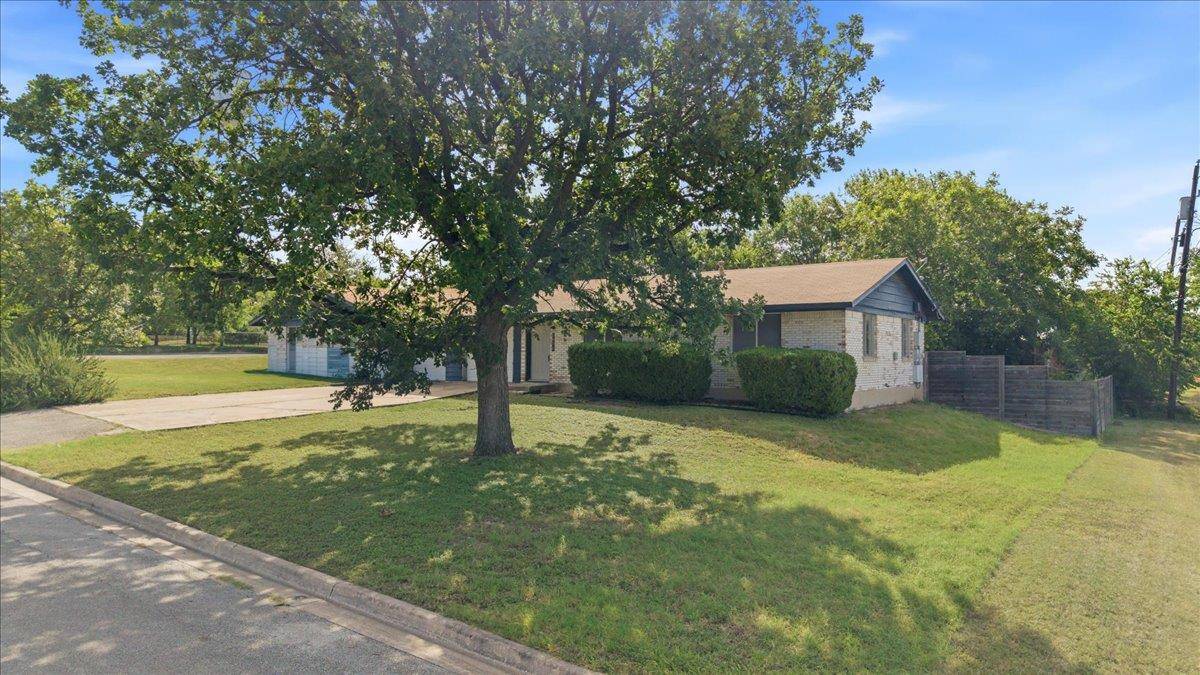 207 W Noton ST #B, Pflugerville, TX 78660